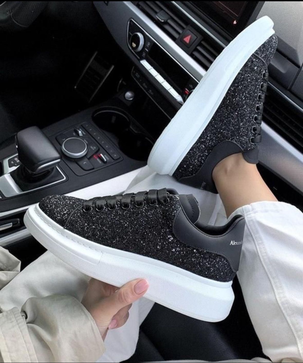 LATINO Design Glitterwalk